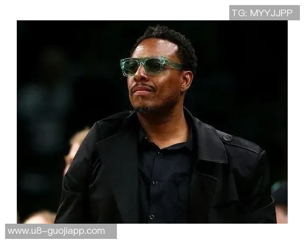 皮尔斯直言社交媒体女性穿着暴露不应责怪男性主动搭讪