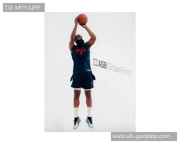 快船今日训练精彩瞬间小卡持球卢指导跑位哈登投篮比尔运球展现默契